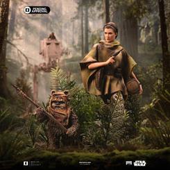 Entre el verde de Endor nace una pieza que cuenta historias: la Star Wars Episode VI Art Scale 1/10 Leia & Wicket recrea con sensibilidad cinematográfica el primer encuentro entre la princesa rebelde y el valiente ewok. 