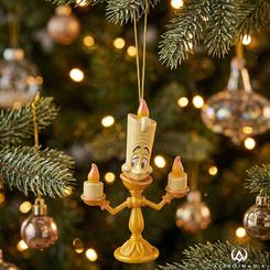 La elegancia de un clásico Disney se convierte en brillo puro con este ornamento Lumière electroplated de La Bella y la Bestia, una suspensión decorativa que aporta un toque cálido y sofisticado tanto al árbol como a cualquier rincón de colección.