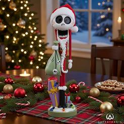 La Navidad más oscura y encantadora de Tim Burton se convierte en decoración de colección con este cascanueces Jack Skellington, una pieza que mezcla tradición festiva y estética macabra con un carisma irresistible. 