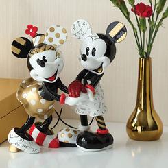 Una explosión de color, elegancia y estilo contemporáneo se hace presente en esta figura Mickey and Minnie Midas Recolor, una creación en resina del prestigioso artista Romero Britto que combina líneas modernas