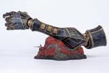 01-Clair-Obscur-Expedition-33-Rplica-11-Scale-Arm-of-Gustave-48-cm.jpg
