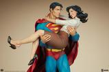 06-DC-Comics-Diorama-Superman--Lois-Lane-56-cm.jpg