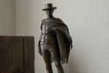 01-El-Bueno,-el-Feo-y-el-Malo-Estatua-The-Man-with-No-Name-Faux-Bronze-39-cm.jpg