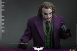 02-El-Caballero-oscuro-Figura-DX-16-The-Joker-31-cm.jpg