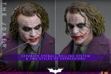 20-El-Caballero-oscuro-Figura-DX-16-The-Joker-31-cm.jpg