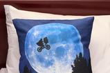 01-ET,-el-extraterrestre-almohada-ET-Poster-45-cm.jpg