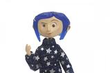 03-Figura Coraline in Star Sweater.jpg