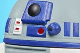 04-Figura-2021-Artoo-Detoo-R2-D2.jpg