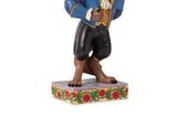02-figura-bestia-con-traje.jpg