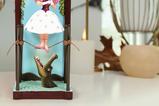01-Figura-Canvas-Tightrope-Girl-The-Haunted-Mansion.jpg