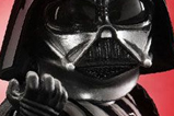 01-Figura-Darth-Vader-Egg-Attack.jpg