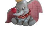 02-figura-dumbo-con-corazon.jpg