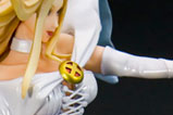 02-Figura-Marvel-Comics-emma-frost-Bishoujo.jpg