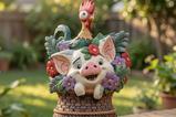 01-Figura-Pua-y-Hei-Hei-entre-Flores.jpg