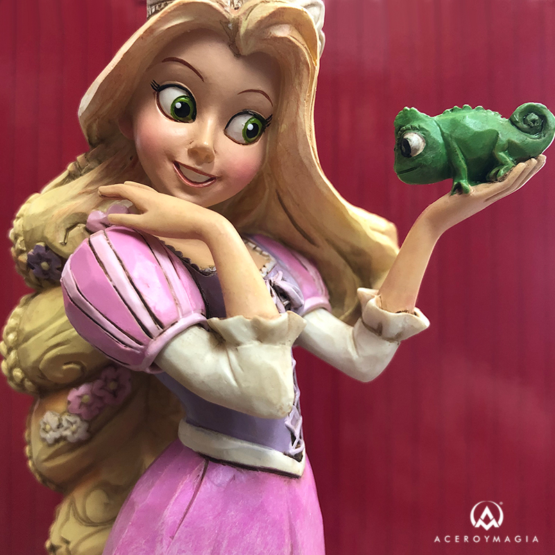 Rapunzel y Pascal - Enredados