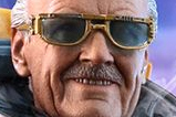 03-Figura-Stan-Lee-Toy-Fair-Exclusive.jpg