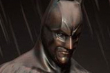 06-Figura-The-Dark-Knight-Memorial-Batman.jpg