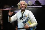 02-Figura-Ultimate-Doc-Brown-1985.jpg