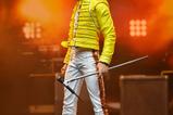 04-Freddie-Mercury-Figura-Freddie-Mercury-Yellow-Jacket-18-cm.jpg