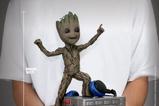 07-Guardianes-de-la-Galaxia-2-Estatua-tamao-real-Dancing-Groot-heo-EU-Exclusive-.jpg