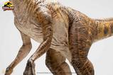 09-Jurassic-Park-Estatua-14-Velociraptor-Clever-Girl-49-cm-Con-estuche-acrlico.jpg