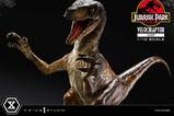 15-Jurassic-Park-Estatua-Prime-Collectibles-110-Velociraptor-Jump-21-cm.jpg