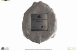14-Jurassic-Park-Estatua-TRex-Foot-Claw-28-cm.jpg