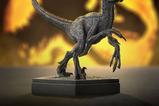 01-Jurassic-World-Icons-Estatua-Velociraptor-Blue-9-cm.jpg