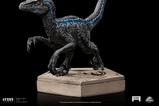 09-Jurassic-World-Icons-Estatua-Velociraptor-Blue-9-cm.jpg