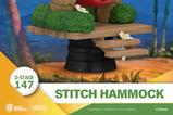 02-Lilo--Stitch-Diorama-PVC-DStage-Stitch-Hammock-13-cm.jpg