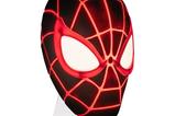 06-luz-mascara-miles-morales.jpg