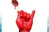 01-Marvel-Heroic-Hands-Estatua-tamao-real--3A-Deadpool-25-cm.jpg