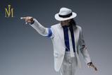 23-Michael-Jackson-Figura-16-34-cm.jpg