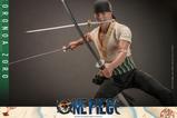 11-One-Piece-Netflix-Figura-16-Roronoa-Zoro-31-cm.jpg