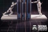 01-original-stormtrooper-sujetalibros-working-hard-hardly-working-19-cm.jpg
