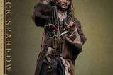 04-piratas-del-caribe-la-venganza-de-salazar-figura-dx-16-jack-sparrow-deluxe-.jpg