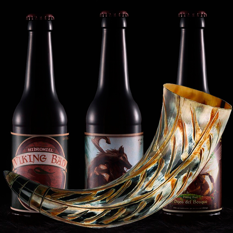 Acero y Magia: Pack Cuerno Vikingo y Botellín de Hidromiel