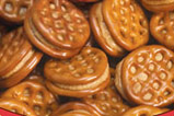 01-Snyder's-penaut-butter-sandwiches-Pretzels.jpg