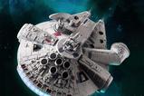 01-Star-Wars-Estatua-con-luz-Egg-Attack-Millennium-Falcon-Floating-Ver-13-cm.jpg