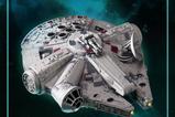 02-Star-Wars-Estatua-con-luz-Egg-Attack-Millennium-Falcon-Floating-Ver-13-cm.jpg