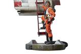01-Star-Wars-Estatua-Premium-Format-Luke-Skywalker--XWing-Red-Five,-Standing-B.jpg