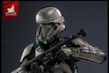 10-Star-Wars-Figura-16-Death-Trooper-Black-Chrome-32-cm.jpg