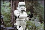 05-Star-Wars-Figura-Movie-Masterpiece-16-Stormtrooper-with-Death-Star-Environmen.jpg