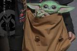 09-Star-Wars-The-Mandalorian-Figura-tamao-real-LifeSize-Masterpiece-Grogu-37-c.jpg
