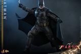 09-The-Flash-Figura-con-Vehculo-Movie-Masterpiece-16-Batman--Batcycle-Set-30-c.jpg