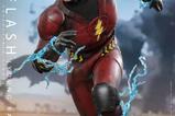 06-The-Flash-Figura-Movie-Masterpiece-16-The-Flash-Young-Barry-30-cm.jpg