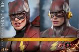 10-The-Flash-Figura-Movie-Masterpiece-16-The-Flash-Young-Barry-30-cm.jpg