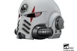 03-Warhammer-40,000-Casco-White-Scars-MkX-30-cm.jpg