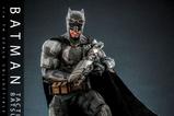 19-Zack-Snyders-Justice-League-Figura-16-Batman-Tactical-Batsuit-Version-33-c.jpg