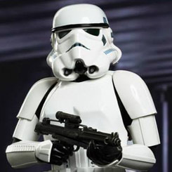 Espectacular figura Edición Limitada Stormtrooper creada por la firma Hot Toys para Star Wars, la figura con más de 30 puntos de articulación hace casi posible cualquier posición.